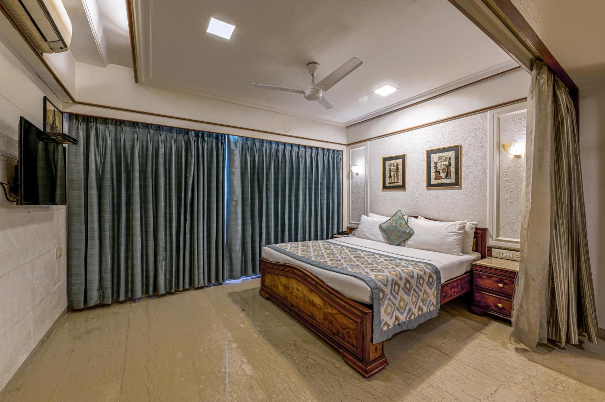 Regal Enclave Hotel Mumbai Kültér fotó