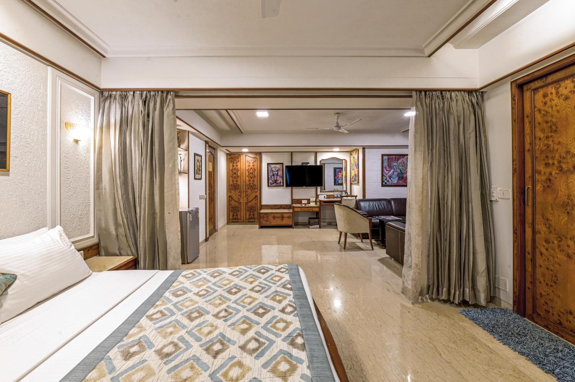 Regal Enclave Hotel Mumbai Kültér fotó