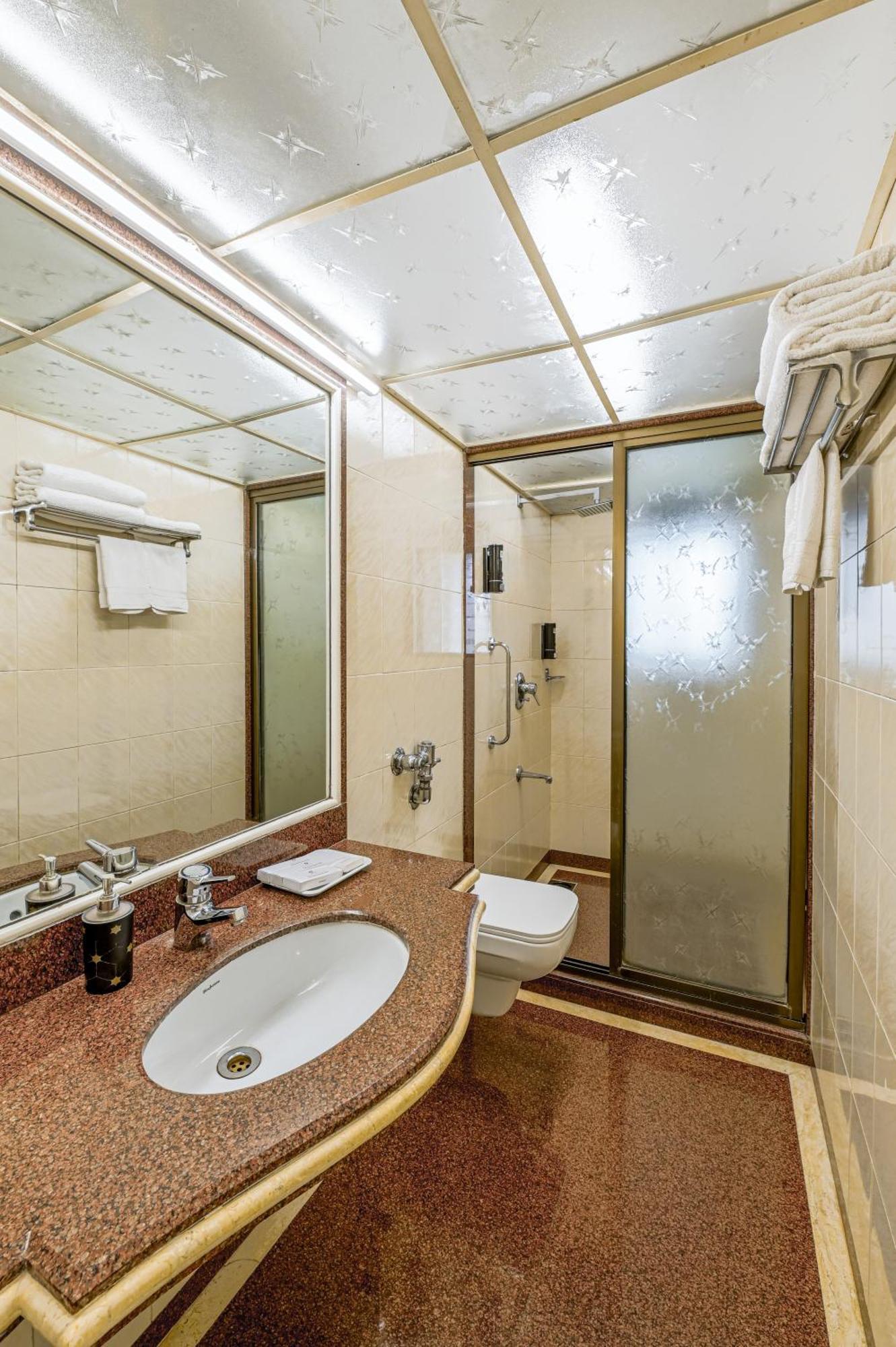 Regal Enclave Hotel Mumbai Kültér fotó