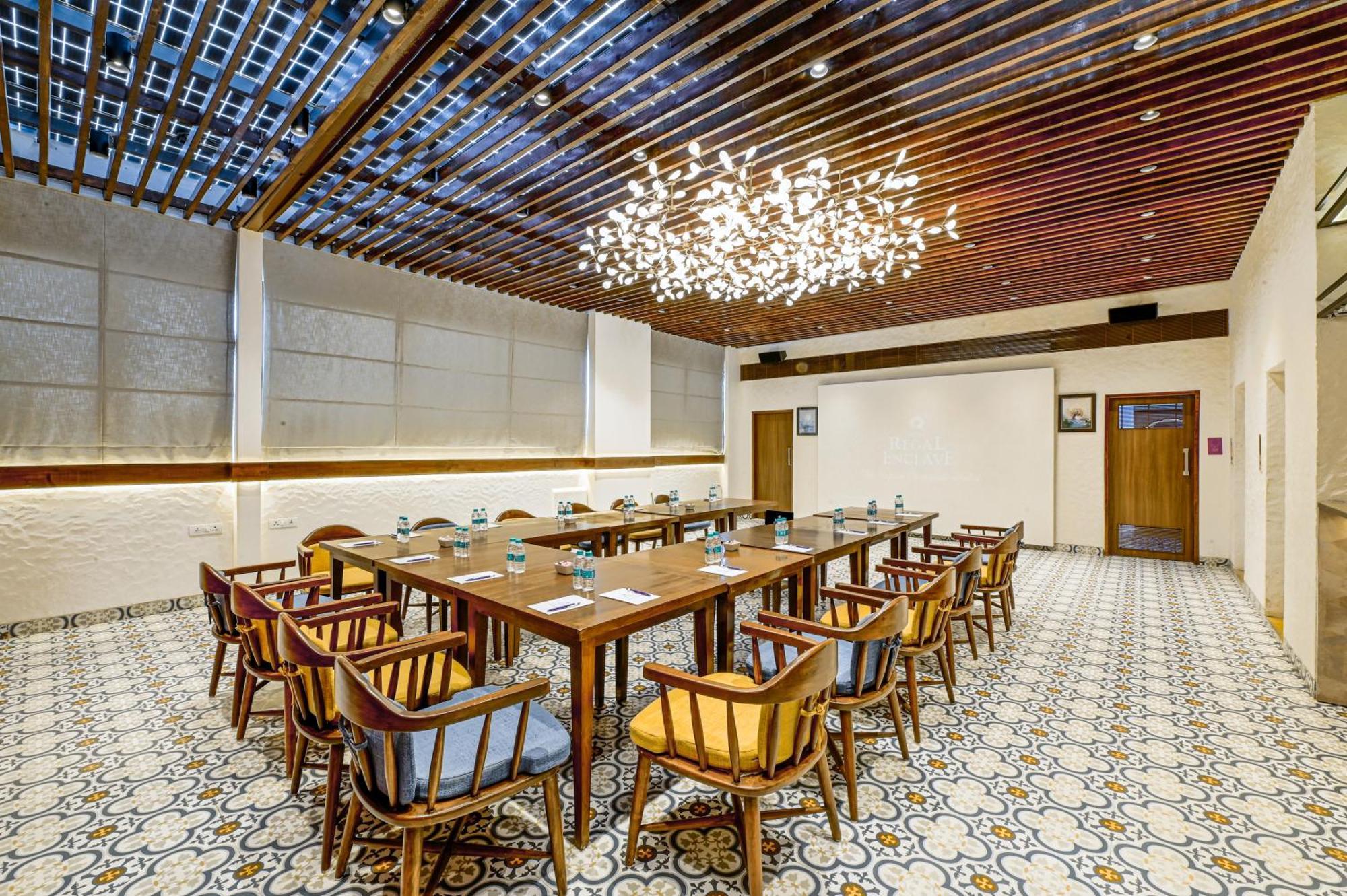 Regal Enclave Hotel Mumbai Kültér fotó