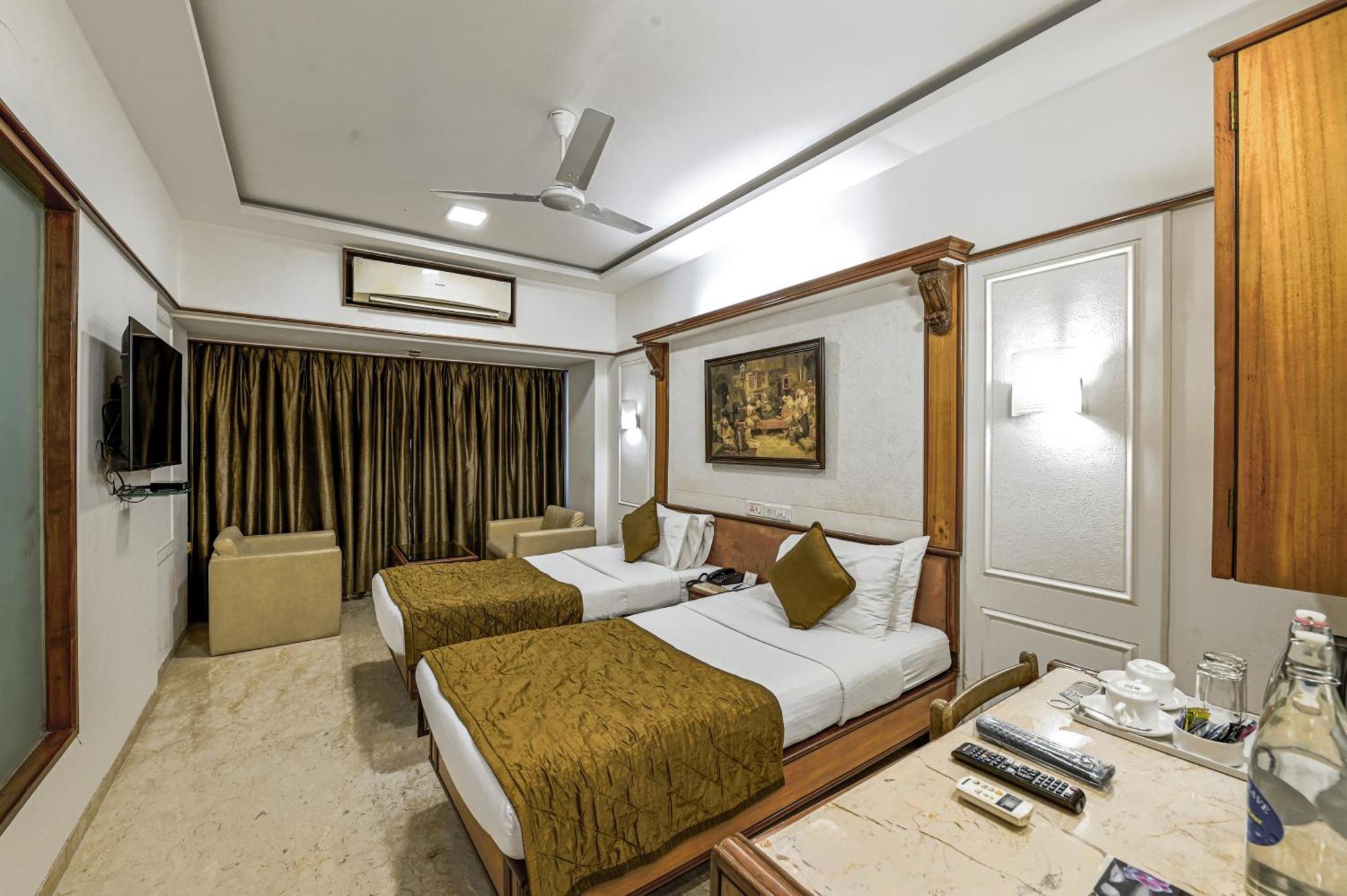 Regal Enclave Hotel Mumbai Kültér fotó
