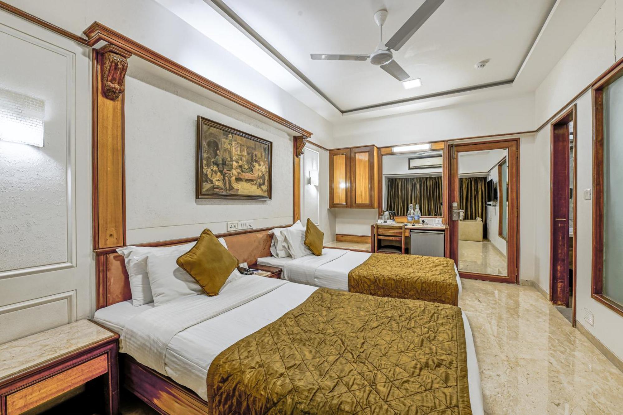 Regal Enclave Hotel Mumbai Kültér fotó